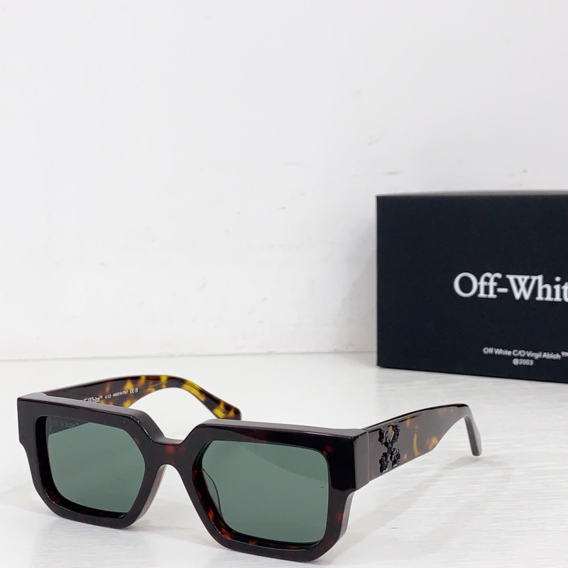 OFF WHITE